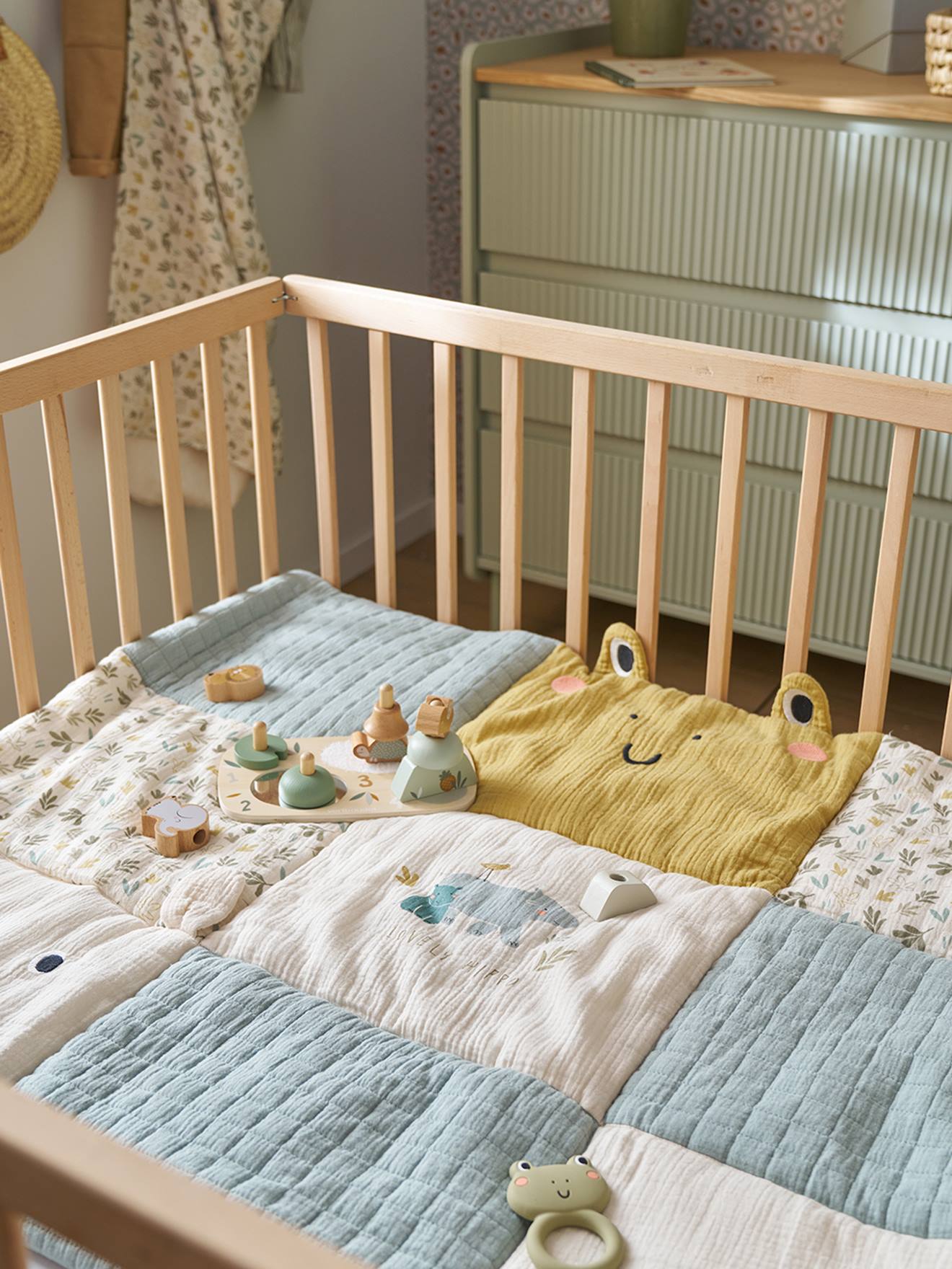 Floor mattress / Play mat in patchwork cotton muslin BAYOU multicoloured