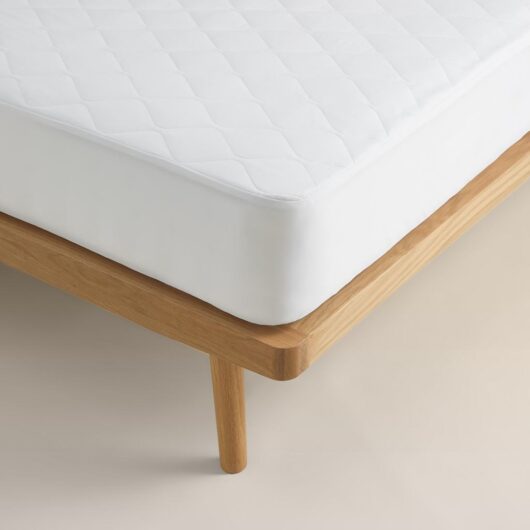 M&S Simply Soft Mattress Protector White