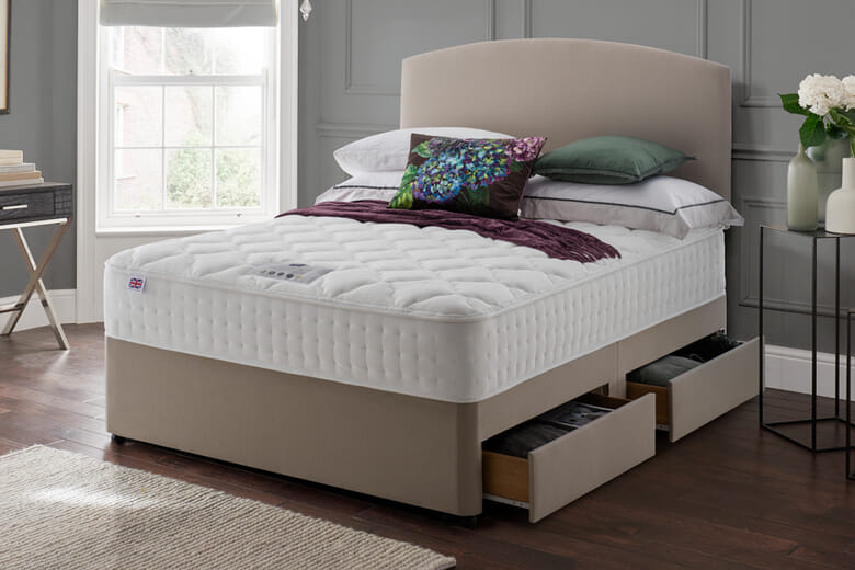 Rest Assured Minerva 2000 Pocket Silk Mattress, King Size